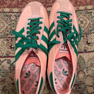 Adidas Women's Peach and Teal Sneakers